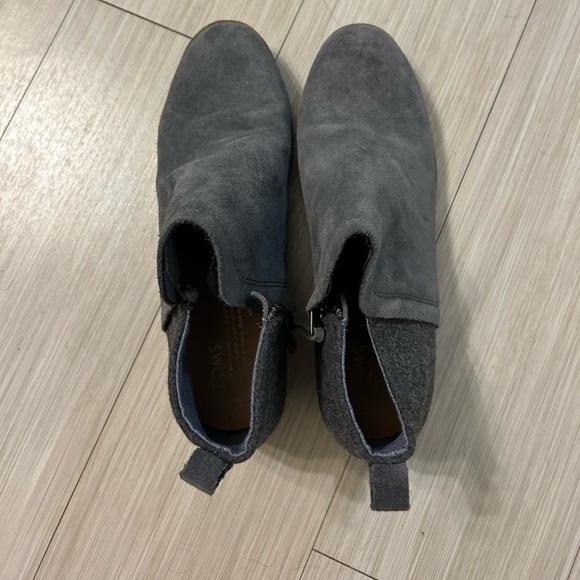 Toms Gray Suede Ankle Booties - Picture 8 of 11